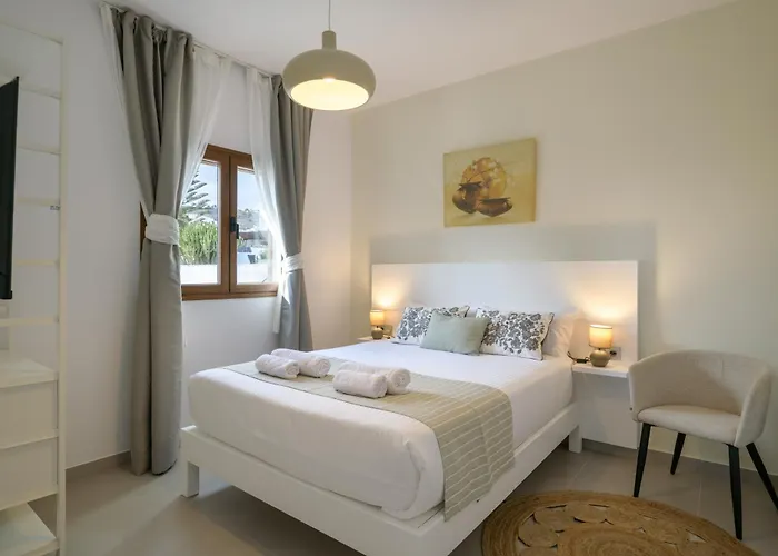 Bene Lanzarote לינה וארוחת בוקר